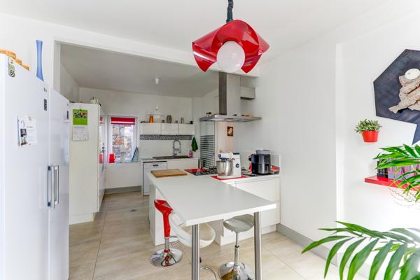 Maison 6 pièce(s) 3 chambre(s) 135 m²