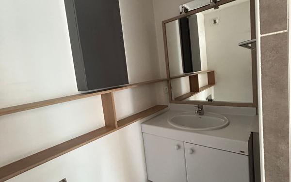 Appartement à louer    2 pièces • 50,58 m2 Châtillon