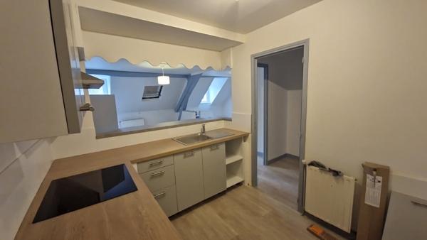 APPARTEMENT T4 DUPLEX 2ème étage - CENTRE VILLE