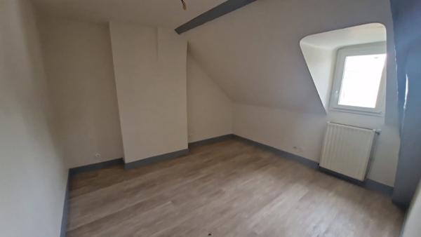 APPARTEMENT T4 DUPLEX 2ème étage - CENTRE VILLE