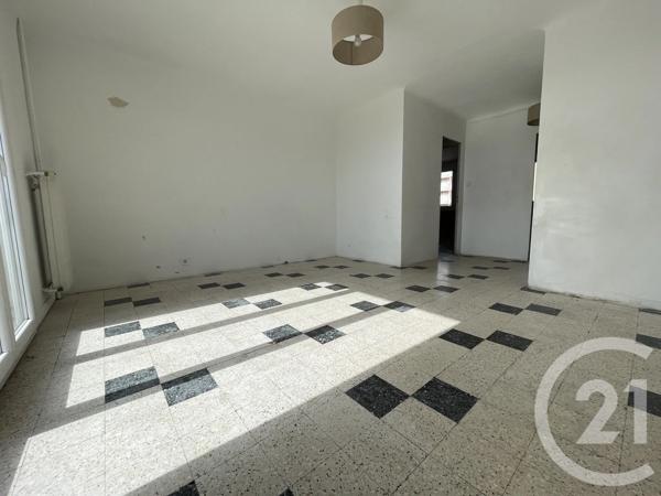 Appartement T4 à vendre  4 pièces - 73,25 m 2   MARSEILLE  - 13015