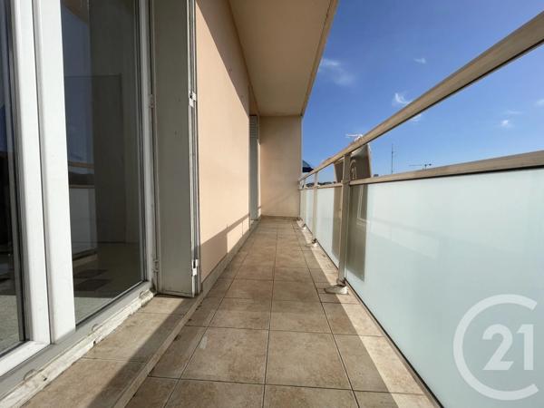 Appartement T4 à vendre  4 pièces - 73,25 m 2   MARSEILLE  - 13015