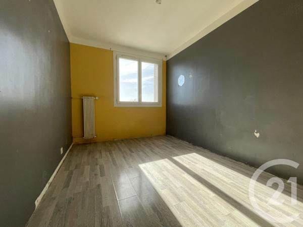 Appartement T4 à vendre  4 pièces - 73,25 m 2   MARSEILLE  - 13015