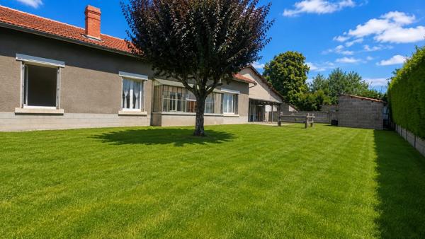 LEZOUX Maison 100 m², terrain 2000 M², grange de 170 m² , Lezoux