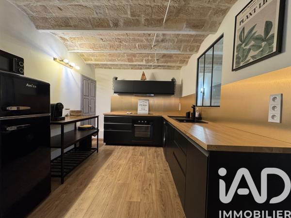 Location appartement 2 pièces 65 m² Nîmes