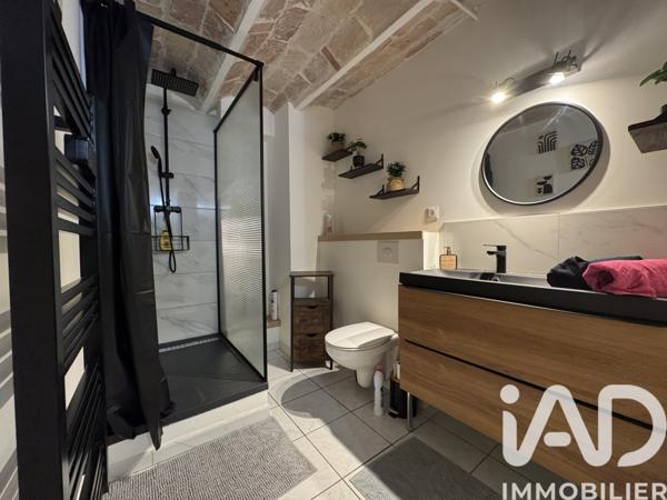 Location appartement 2 pièces 65 m² Nîmes