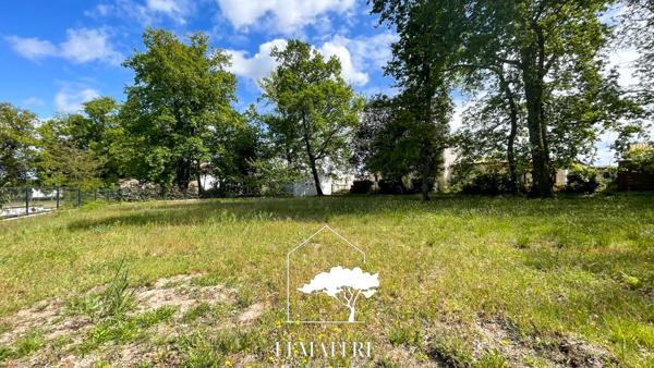 Magnifique terrain clos de 953m² !