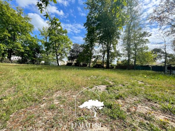 Magnifique terrain clos de 953m² !