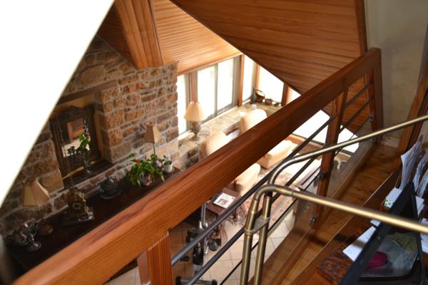 Plougasnou (29630) Plougasnou, proche Terenez, Longère rénovée avec 2 hectares de terrain.