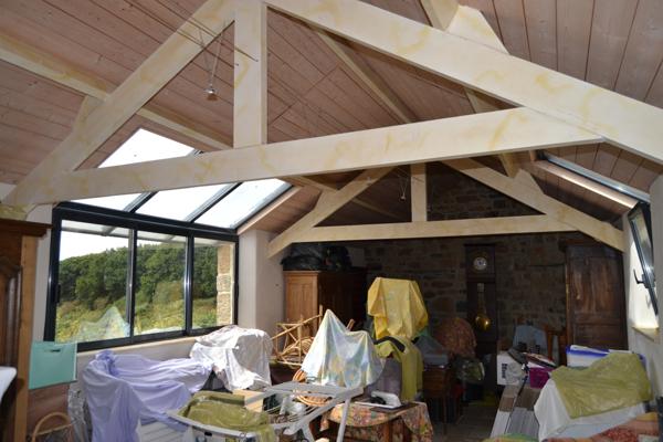 Plougasnou (29630) Plougasnou, proche Terenez, Longère rénovée avec 2 hectares de terrain.