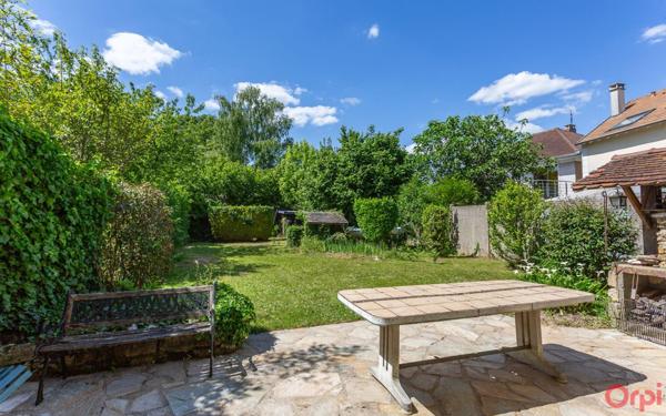 Maison à vendre    4 pièces • 83,65 m2 Sainte-Geneviève-des-Bois