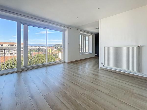 Charmant T3, vue panoramique, secteur Victor Hugo/Danton