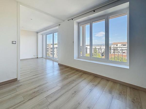 Charmant T3, vue panoramique, secteur Victor Hugo/Danton