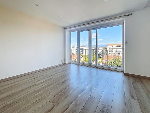 Charmant T3, vue panoramique, secteur Victor Hugo/Danton