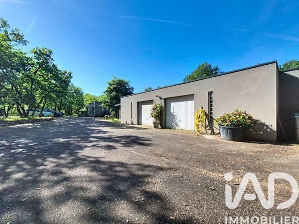 Maison à vendre 10 pièces 220 m² Lalbenque