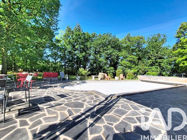 Maison à vendre 10 pièces 220 m² Lalbenque
