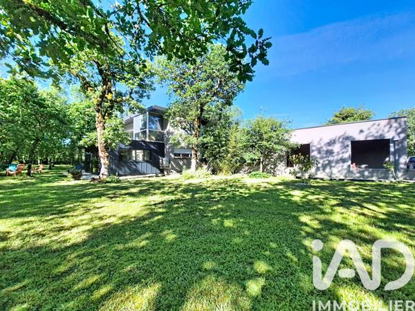 Maison à vendre 10 pièces 220 m² Lalbenque