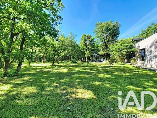 Maison à vendre 10 pièces 220 m² Lalbenque