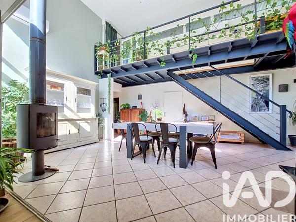 Maison à vendre 10 pièces 220 m² Lalbenque