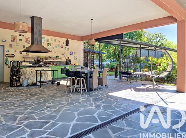 Maison à vendre 10 pièces 220 m² Lalbenque