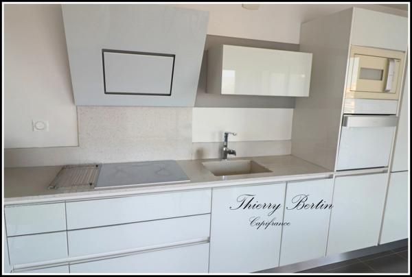 Appartement à vendre 3 pièces FREJUS (83)