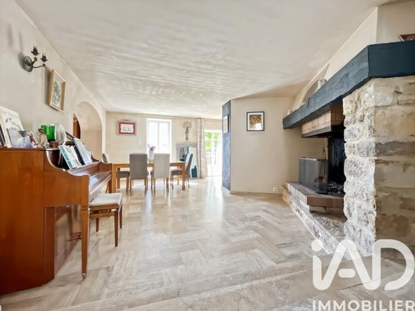 Maison à vendre 5 pièces 185 m² Saint-André-de-Roquepertuis