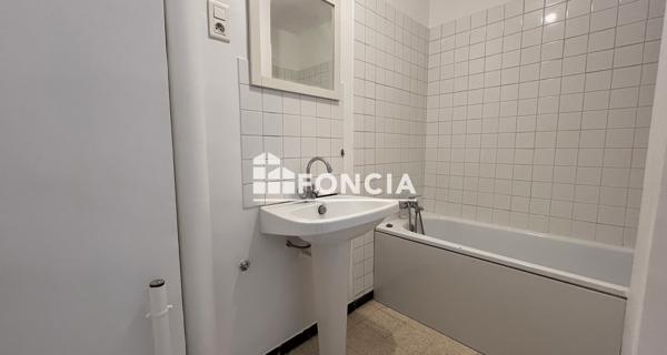 Location Appartement 3 pièces 64.92 m² - Avignon 84000
