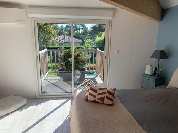 GUJAN-MESTRAS MAISON 200M2 PISCINE AU CALME