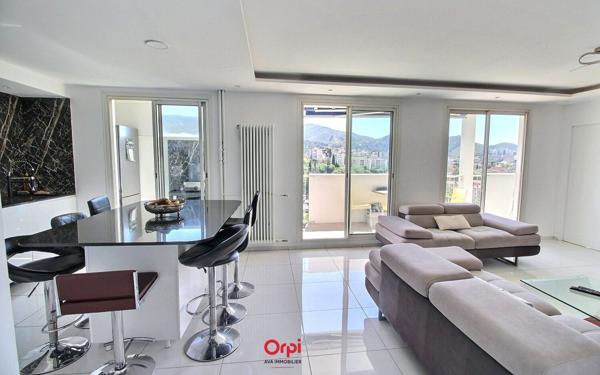 Appartement à vendre    4 pièces • 95 m2 Marseille 10