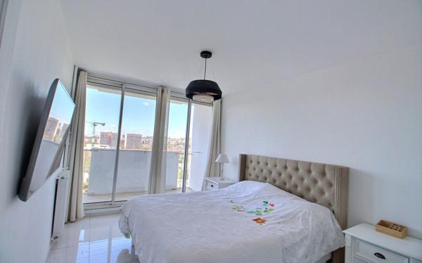 Appartement à vendre    4 pièces • 95 m2 Marseille 10