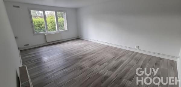 Commerce avec licence IV et habitation