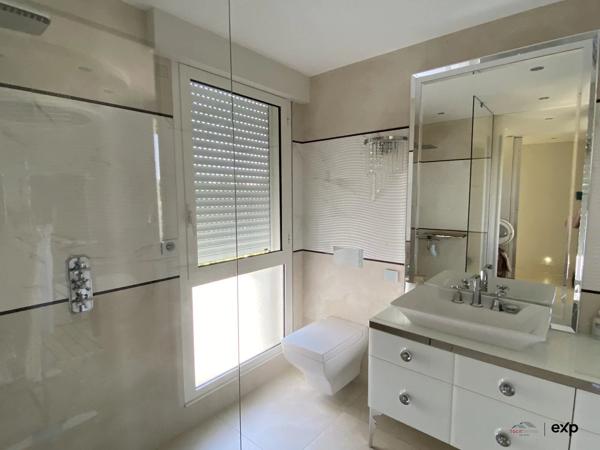 BIEN DE LUXE UNIQUE À LA ROCHELLE