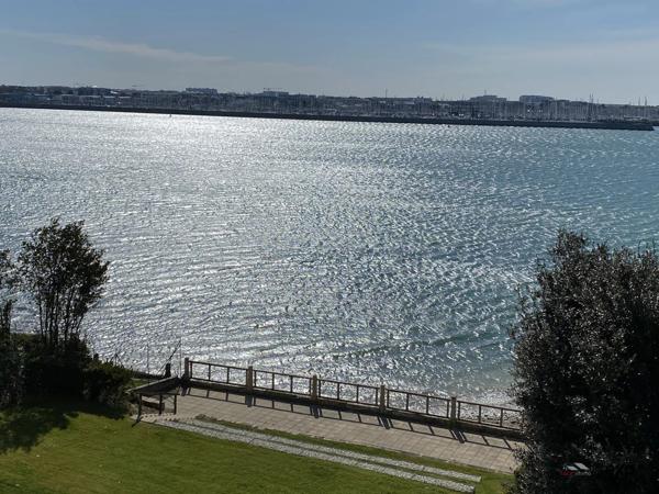 BIEN DE LUXE UNIQUE À LA ROCHELLE