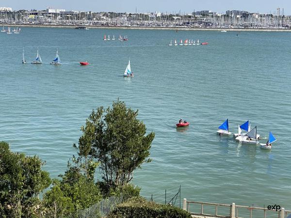 BIEN DE LUXE UNIQUE À LA ROCHELLE