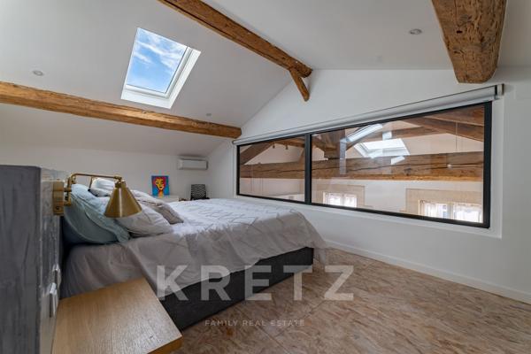 Superbe duplex comme une maison en centre ville