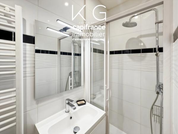 Calvados (14), appartement à vendre 46m2, 2 chambres, proche Place Morny, charme et luminosité