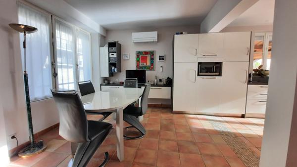 Maison Clermont Ferrand  avec jardin, terrasse et carport