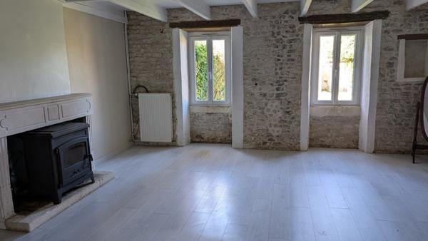 Maison  6 pièce(s)  3 chambre(s)  140 m²