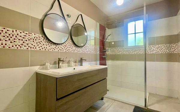 Maison à vendre    5 pièces •  Thairé