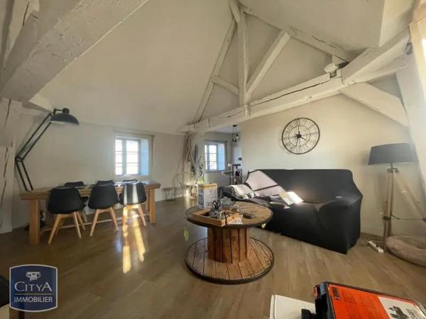 Appartement à louer 2 pièces 61.8m² Sedan (08200)