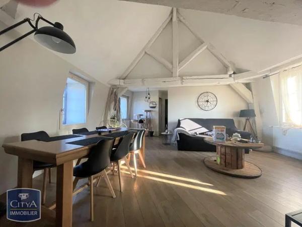Appartement à louer 2 pièces 61.8m² Sedan (08200)