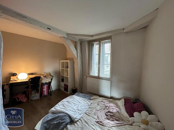 Appartement à louer 2 pièces 61.8m² Sedan (08200)