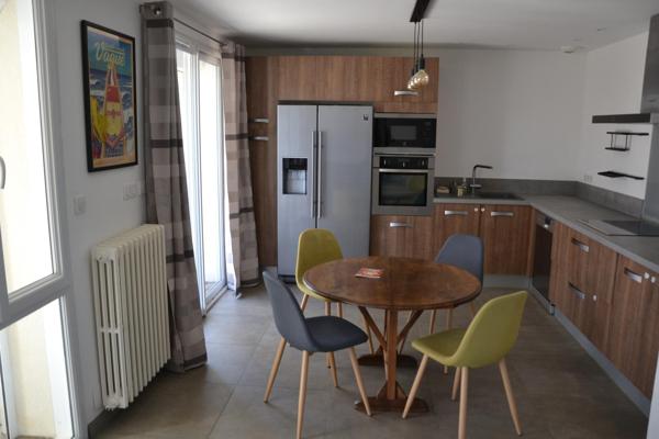 Maison entièrement rénovée avec jardin, grande terrasse et 4 chambres possibles à Cambon d'Albi