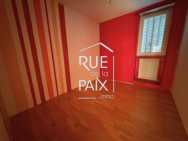 79200 PARTHENAY Immeuble Parthenay - 178.15 m2