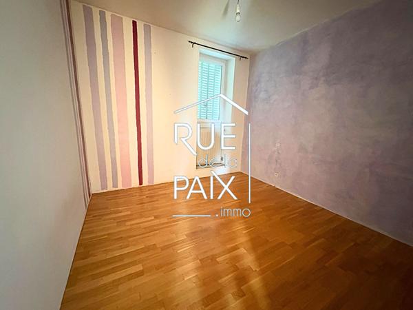 79200 PARTHENAY Immeuble Parthenay - 178.15 m2