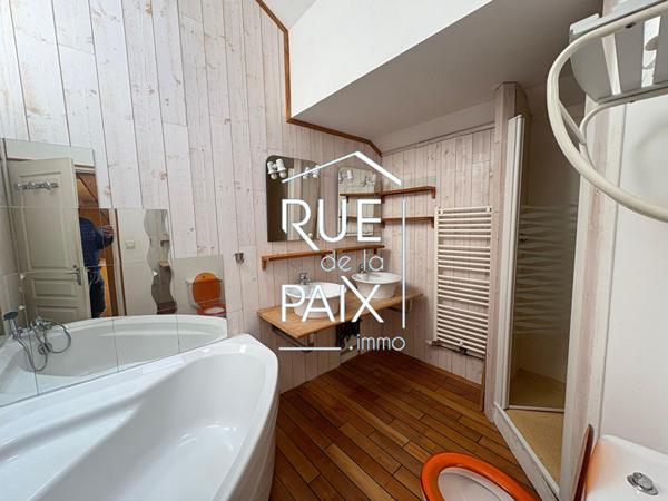 79200 PARTHENAY Immeuble Parthenay - 178.15 m2