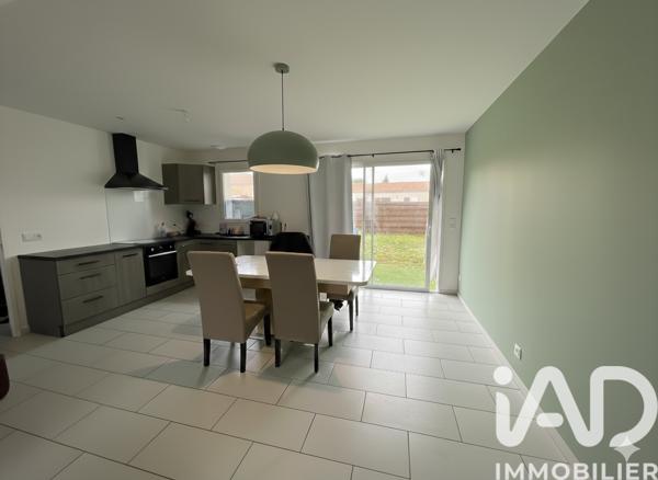 Maison à vendre 4 pièces 82 m² Montguyon