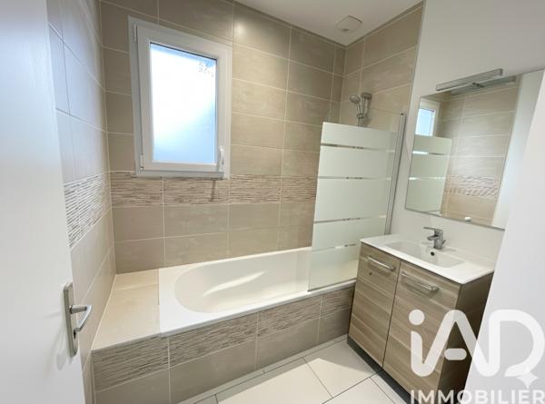 Maison à vendre 4 pièces 82 m² Montguyon