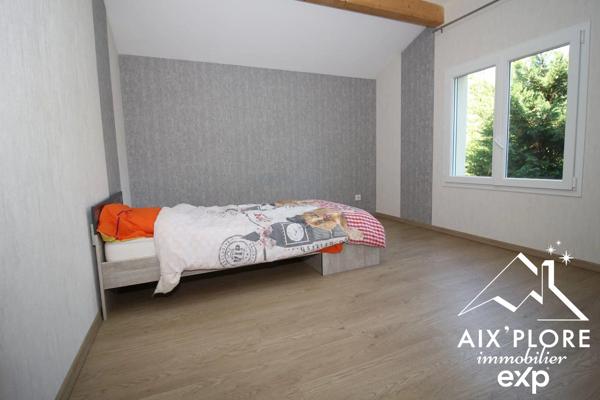 Belle maison individuelle avec sous-sol complet – Piscine – Terrain 1 169 m² – Hautecourt-Romanèche (01250)