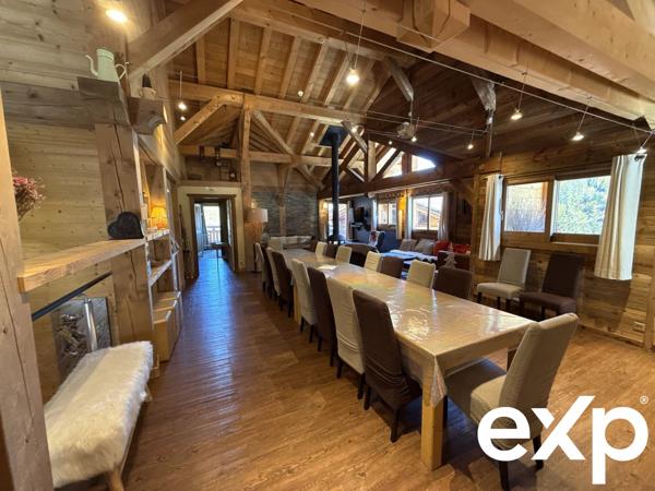 Chalet 466m² – 8 chambres à  la Plagne 1800